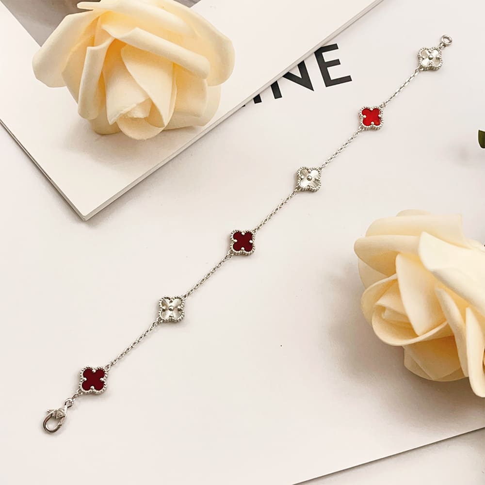 VCA Vintage Alhambra bracelet, 6 motifs