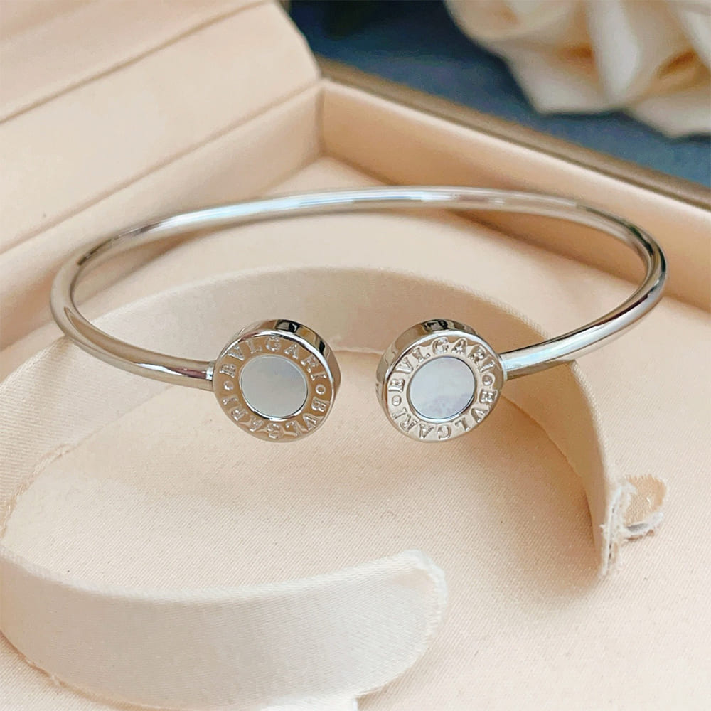 Bv1g*ai bracelet