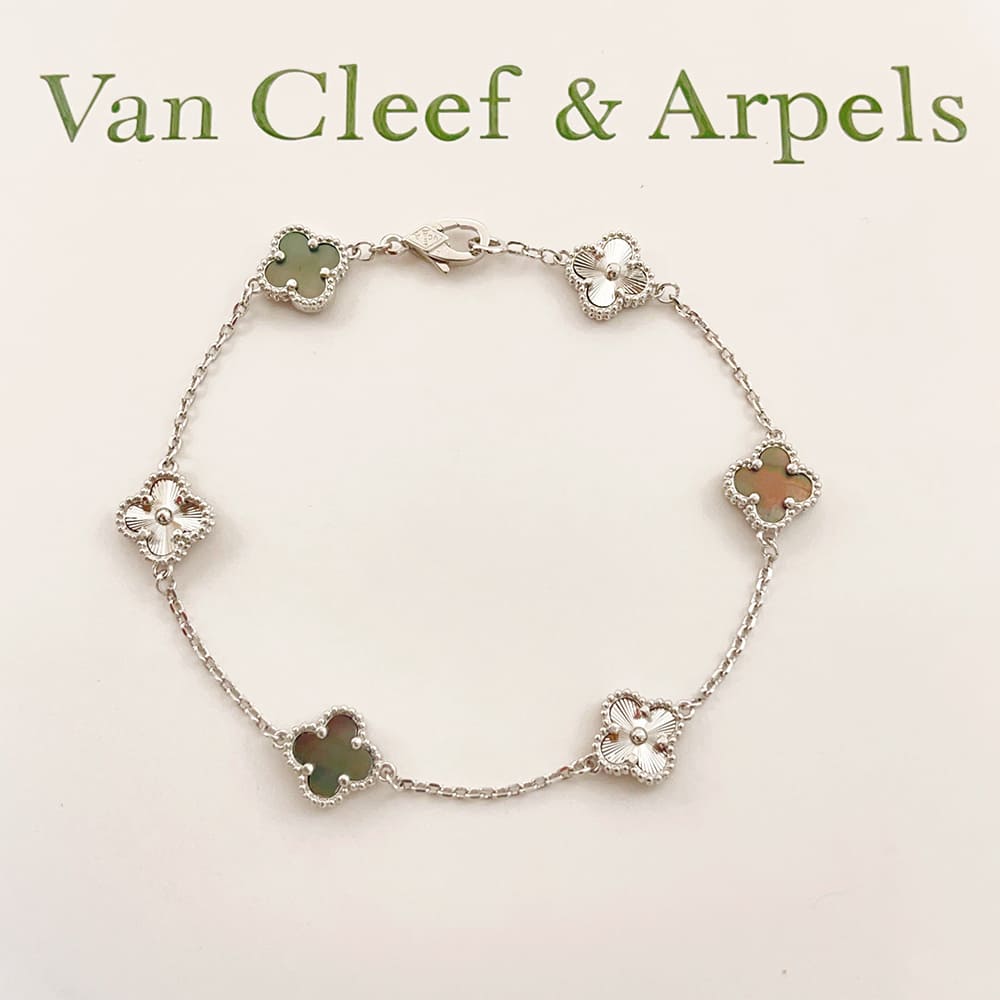 VCA Vintage Alhambra bracelet, 6 motifs