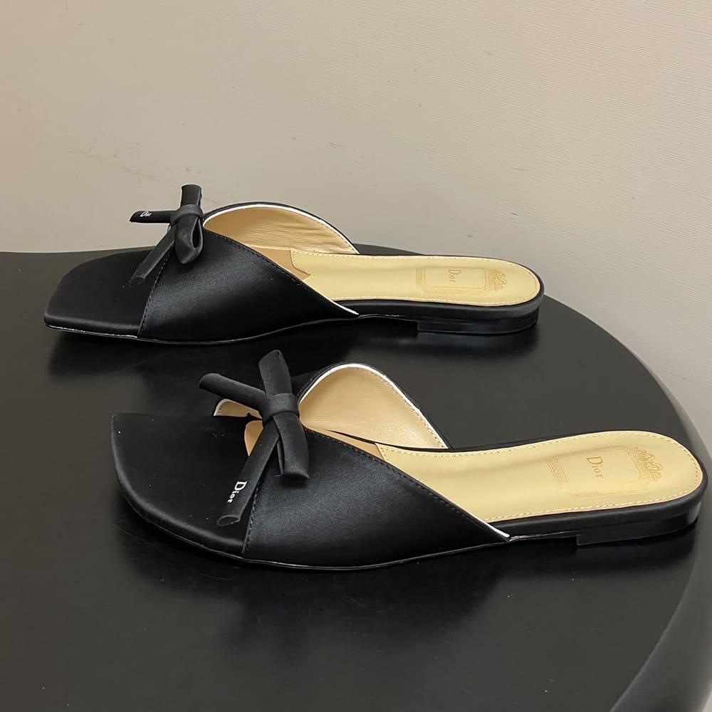 D10r Bow Slide (EU SIZE 35-42)