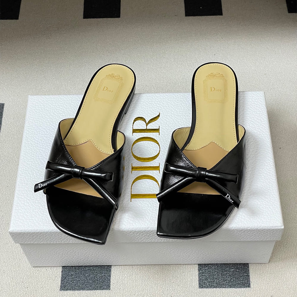 D10r Bow Slide (EU SIZE 35-42)