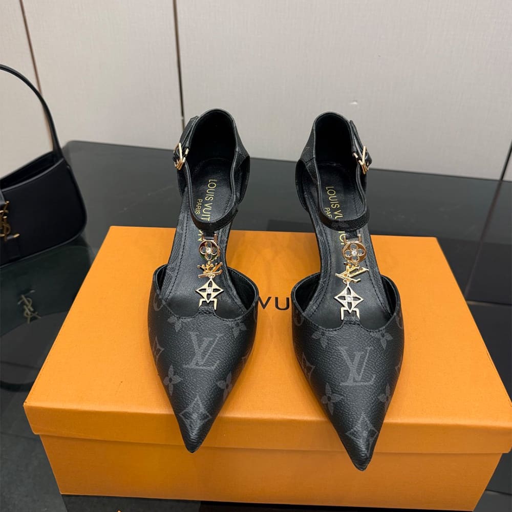 LV Ankle Strap Pumps (EU SIZE 34-41)