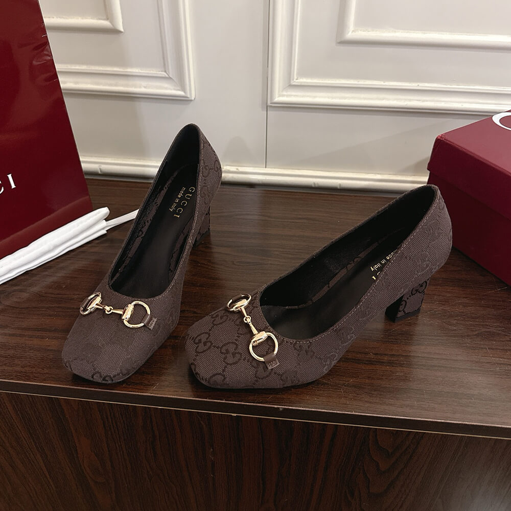 Gvc*1 Women’s Signora pump (EU SIZE 36-42)