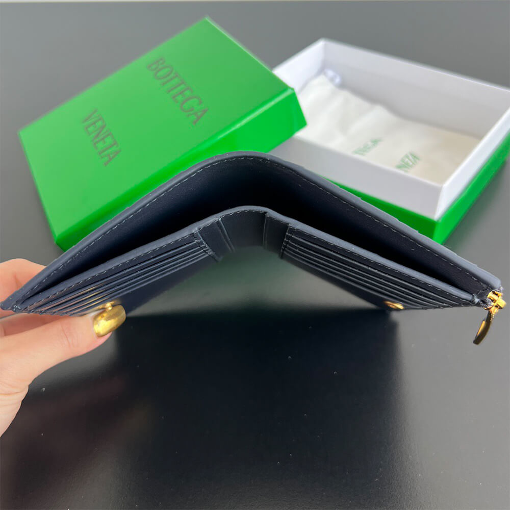 Intrecciato Medium Bi-Fold Wallet(HIGH-END GRADE)