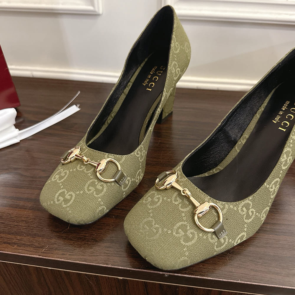Gvc*1 Women’s Signora pump (EU SIZE 36-42)