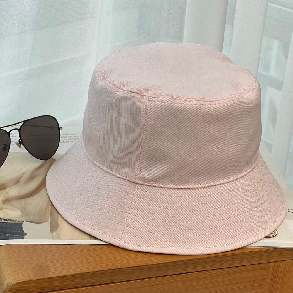 Ch**el hat