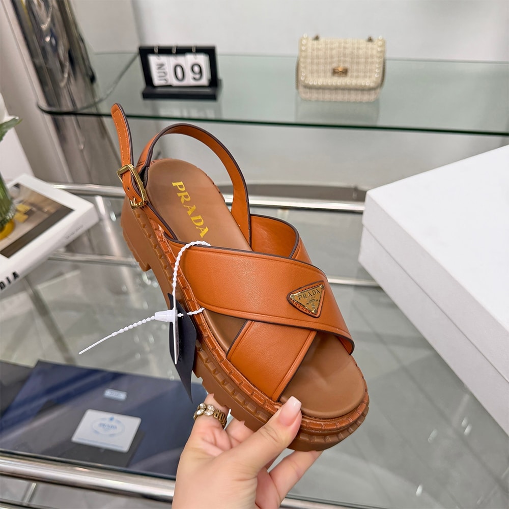 Pra*a Leather sandals (EU SIZE 35-42)