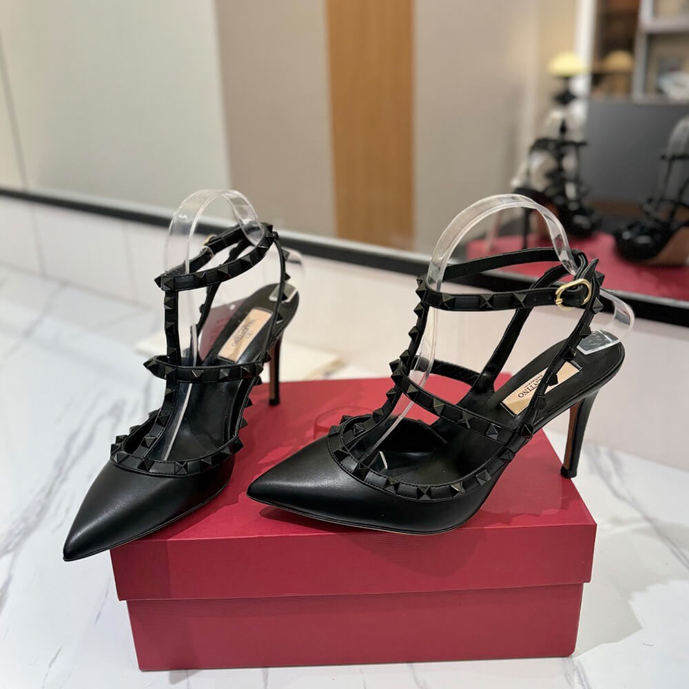 Va1e*ntin0 Rockstud heeled pumps(EU 35-42)