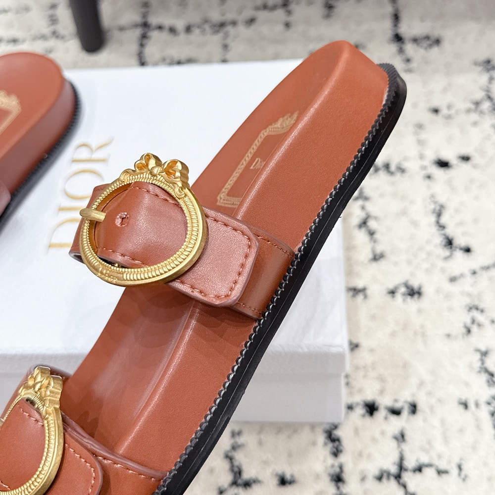 D10r Medaillon Buckle Slide (EU SIZE 35-42)