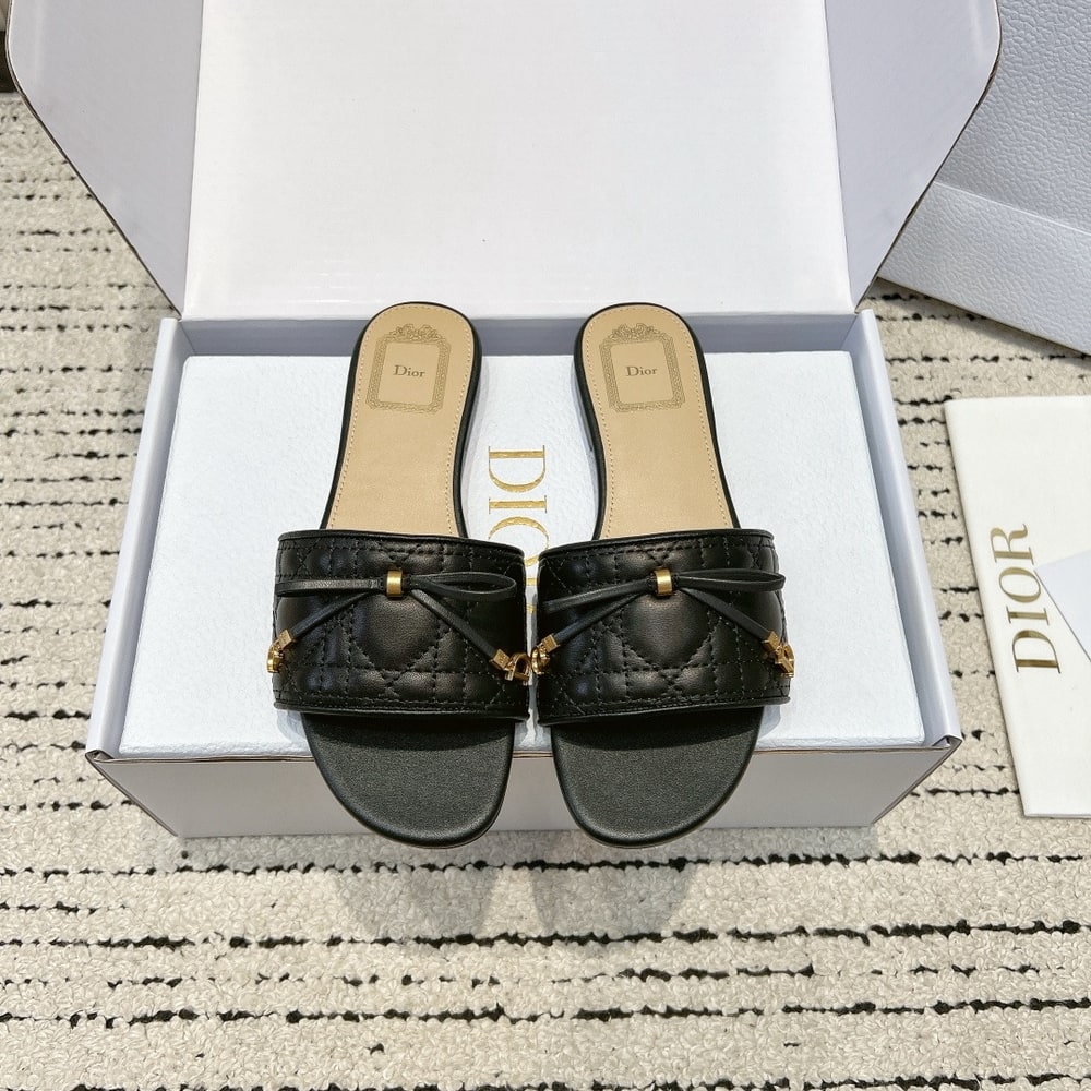 D10r Cannage Slide (EU SIZE 35-42)