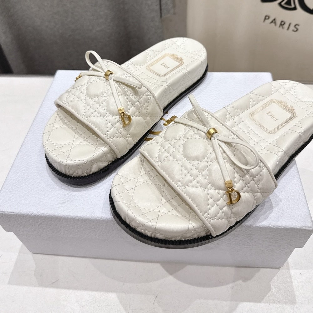 D10r Cannage Slide (EU SIZE 35-42)