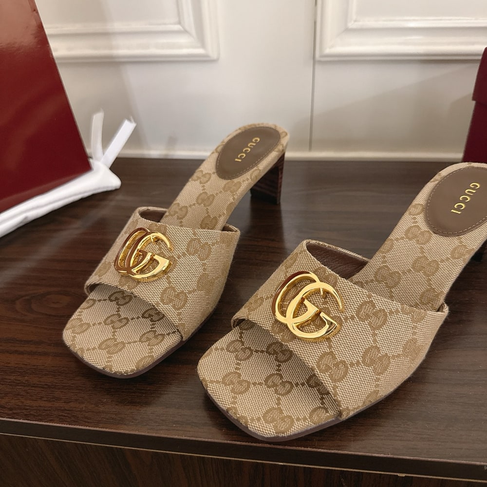 Gvc*1 Women’s slide sandal with Double G(EU SIZE 35-42)