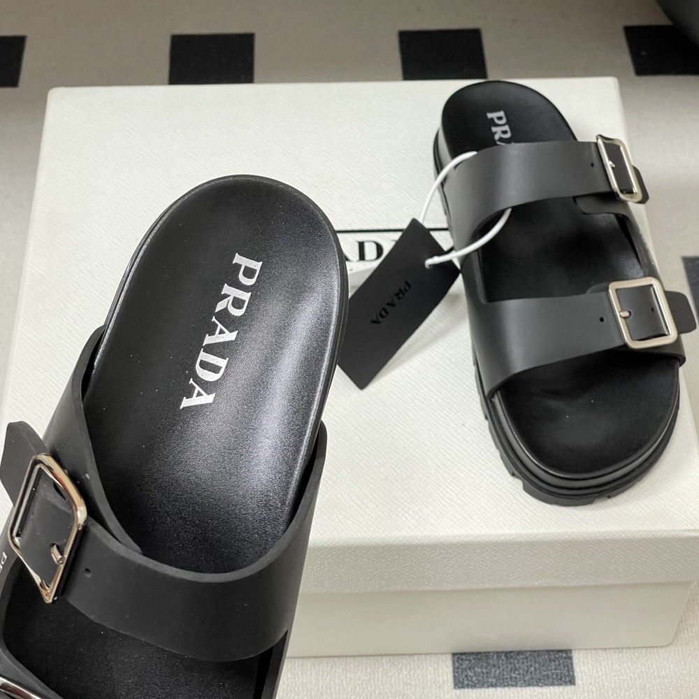 Pra*a Rubber slides (EU SIZE 35-41)