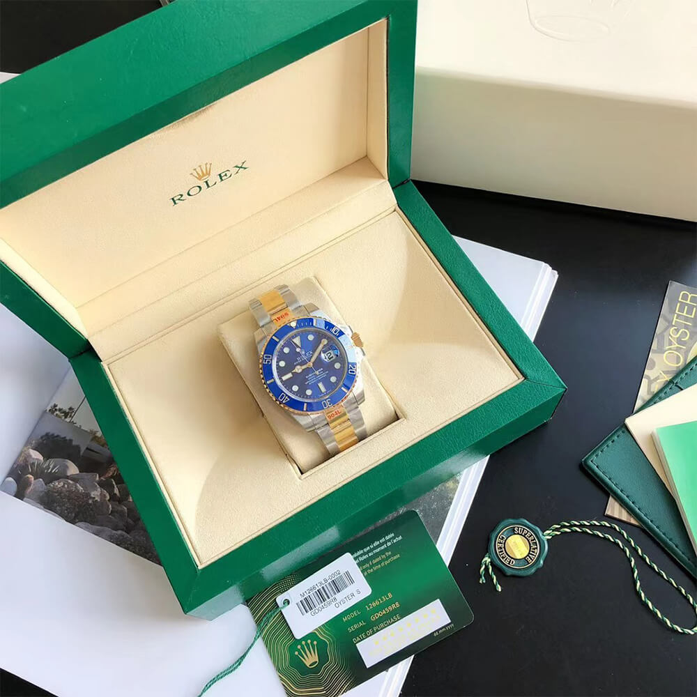 R01ex Submariner Date