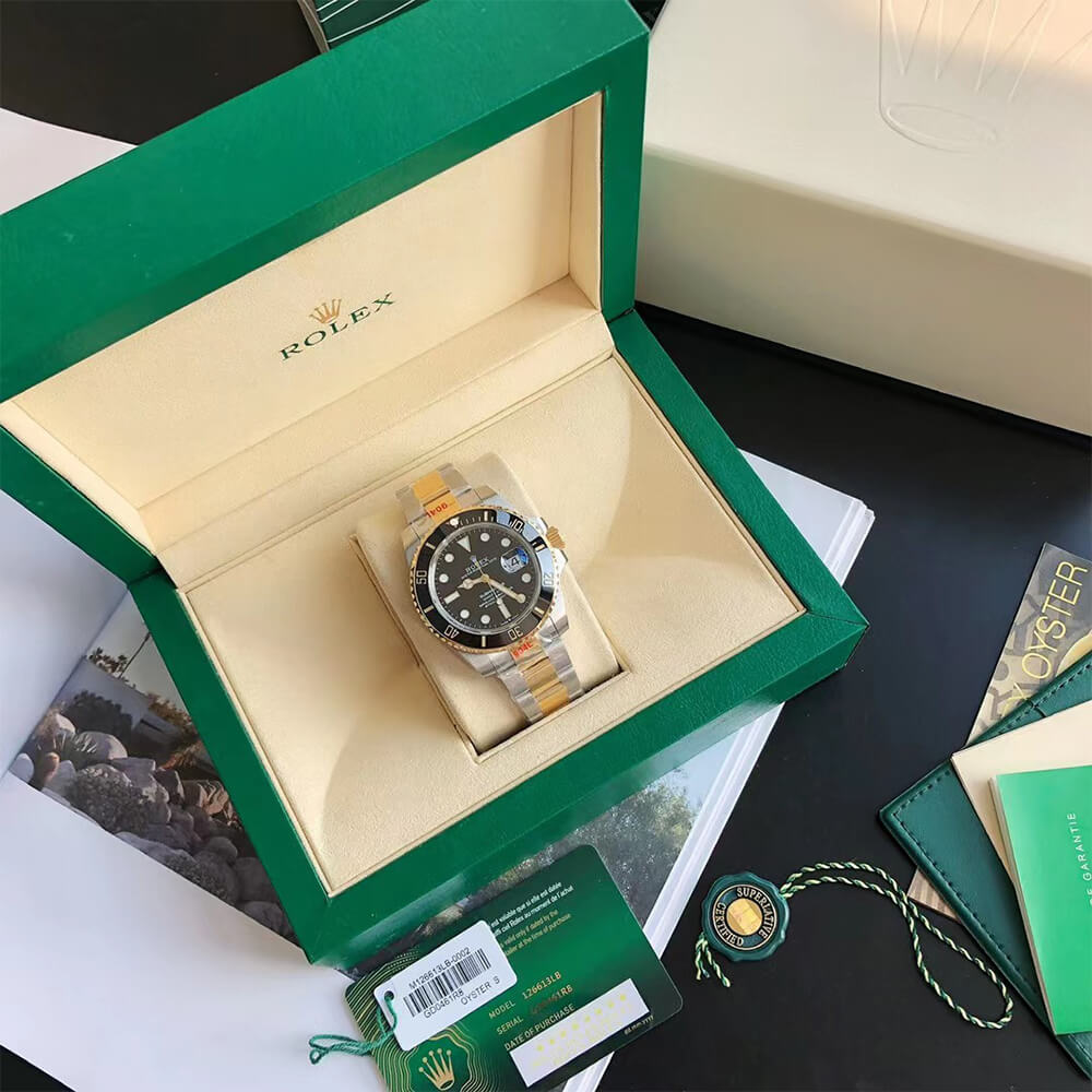 R01ex Submariner Date