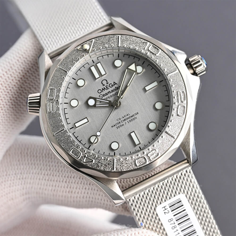 0me*ga Seamaster Diver 300M