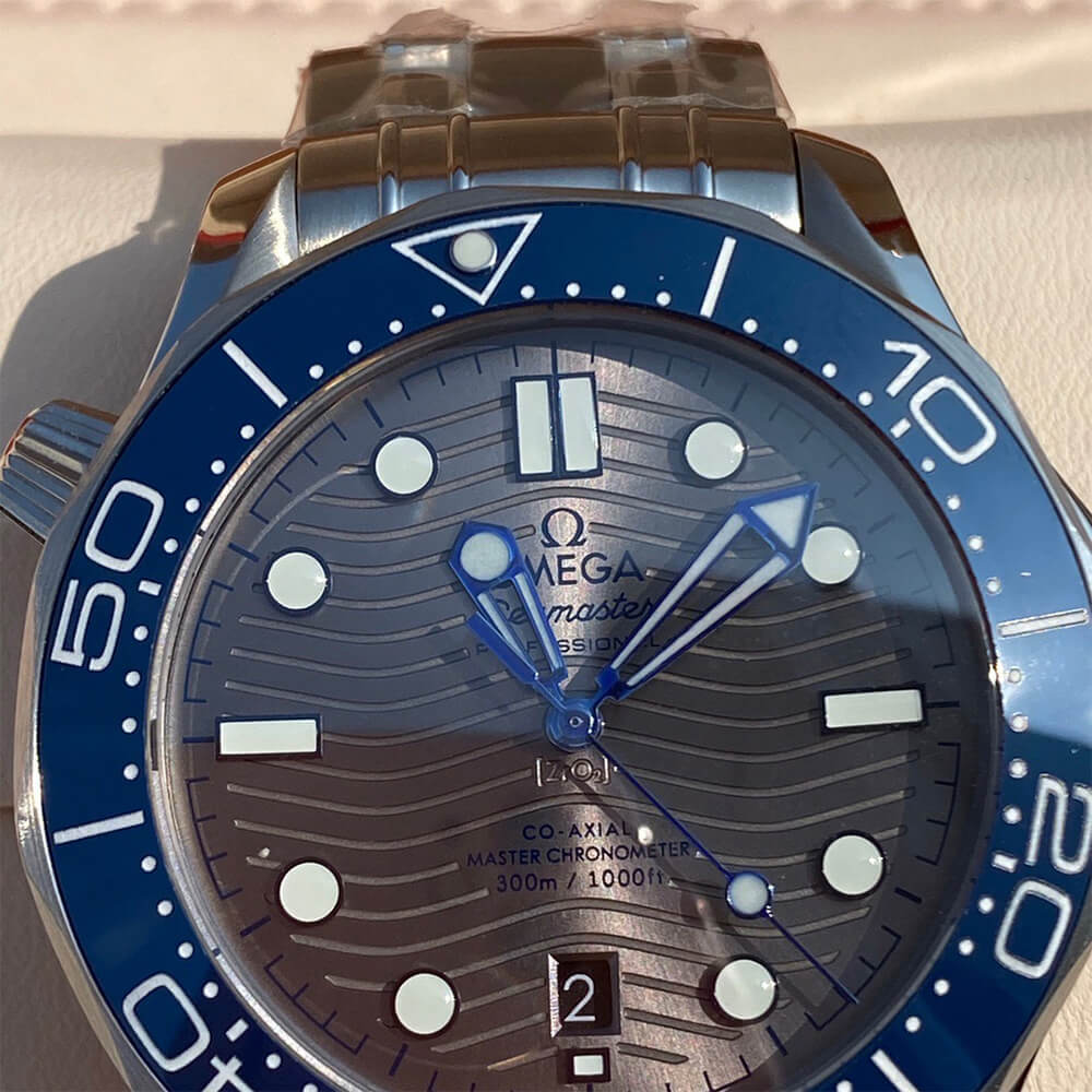0me*ga Seamaster Diver 300M