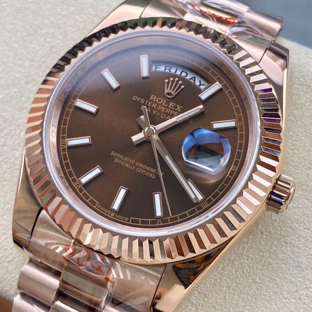 R01ex Day-Date 40