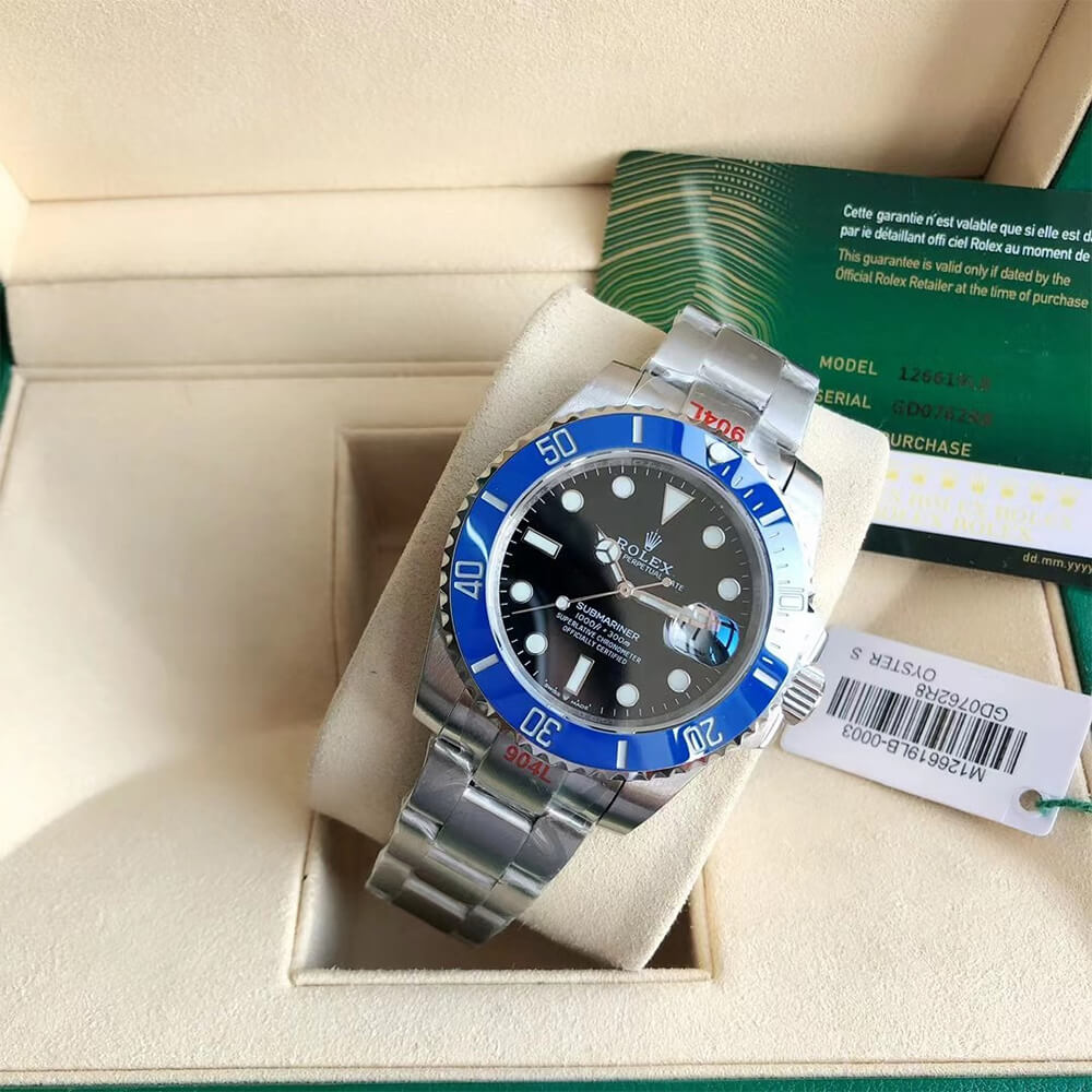 R01ex Submariner Date