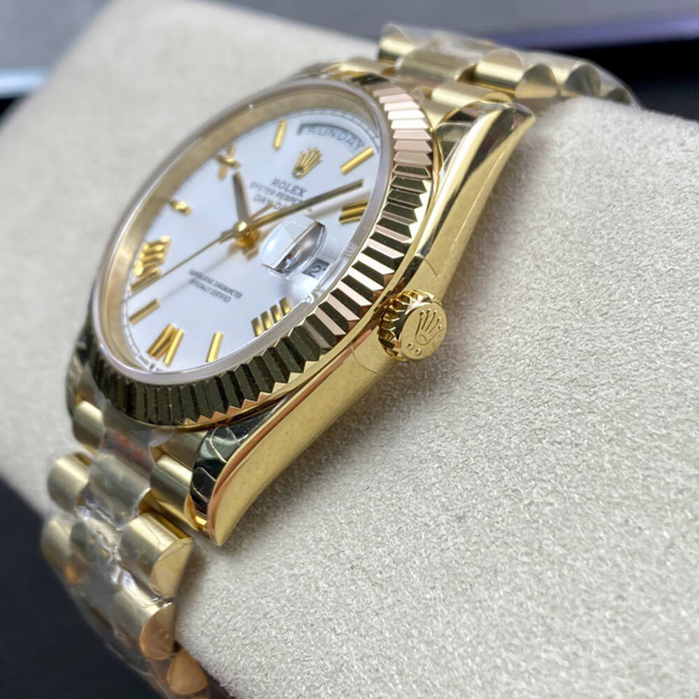 R01ex Day-Date 40