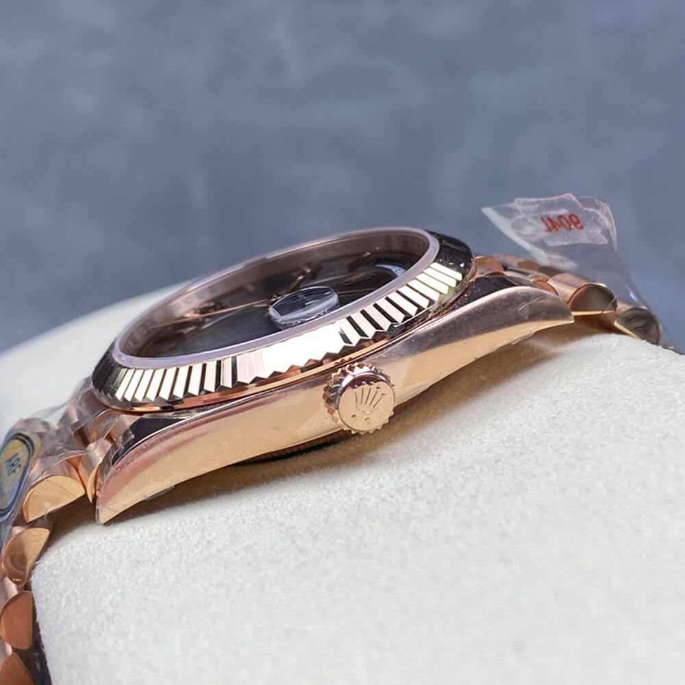 R01ex Day-Date 40