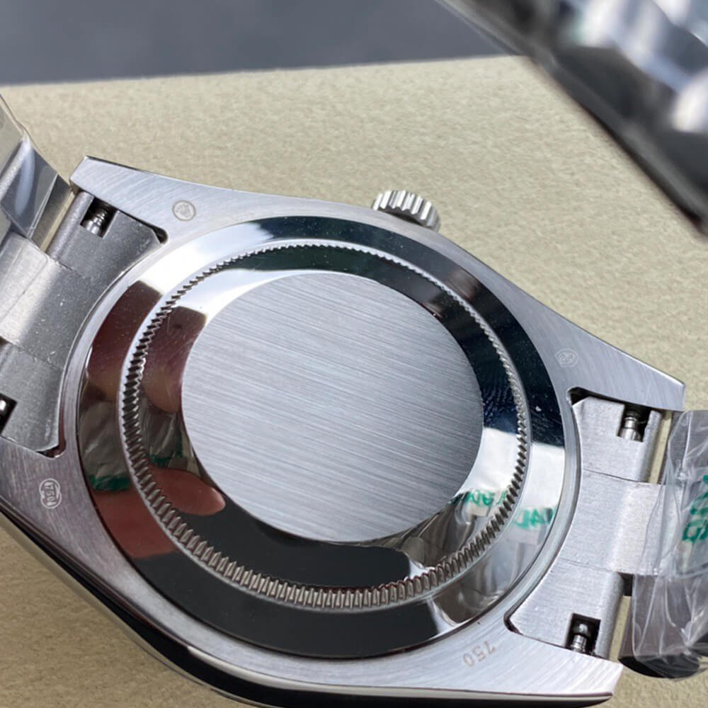 R01ex Day-Date 40