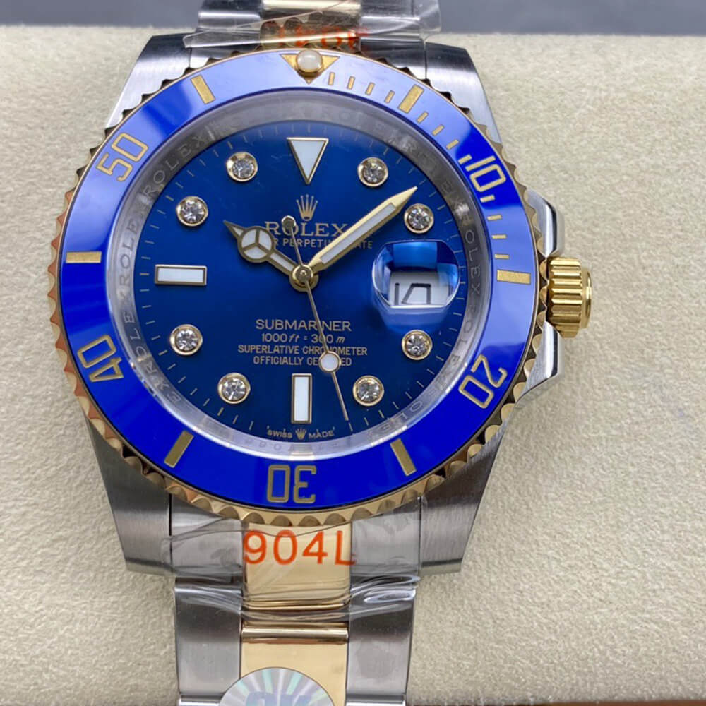 R01ex Submariner Date
