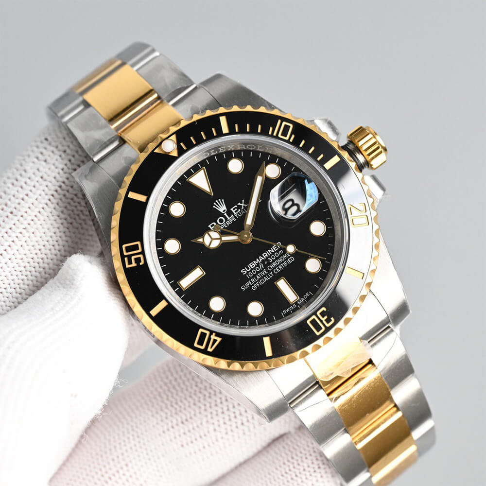 R01ex Submariner Date