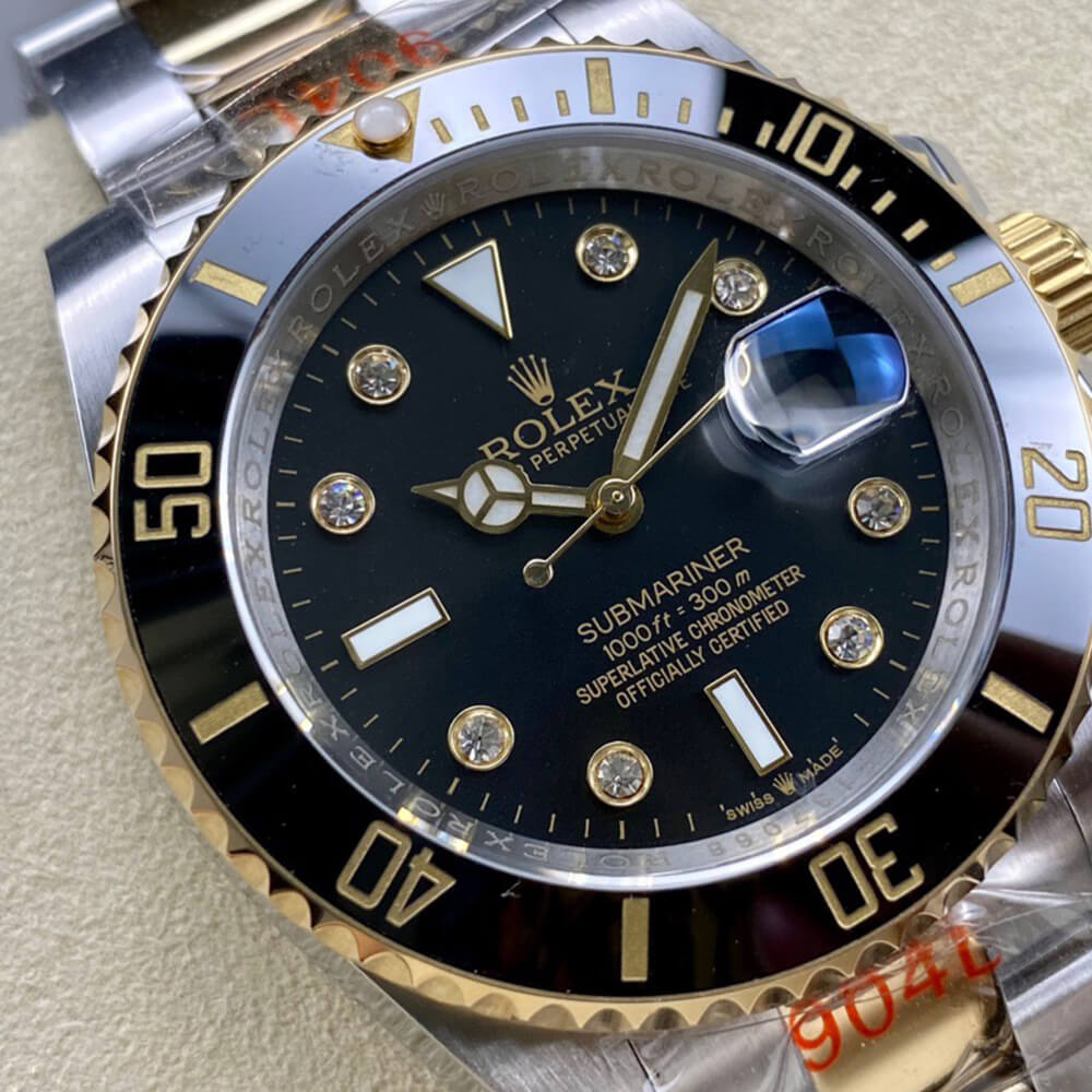 R01ex Submariner Date