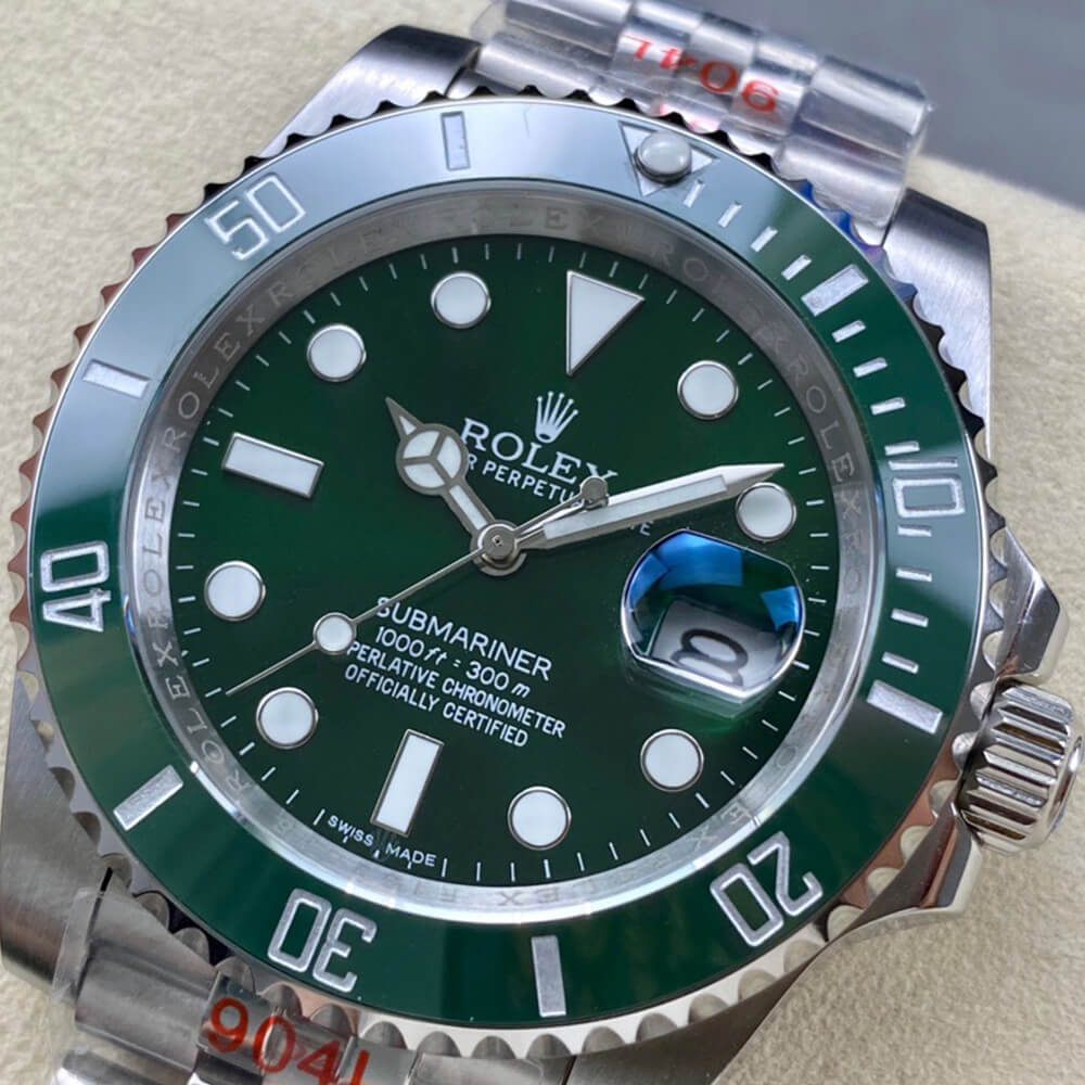 R01ex Submariner Date