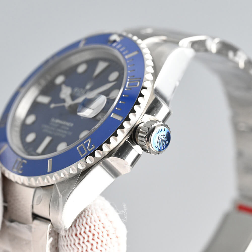 R01ex Submariner Date