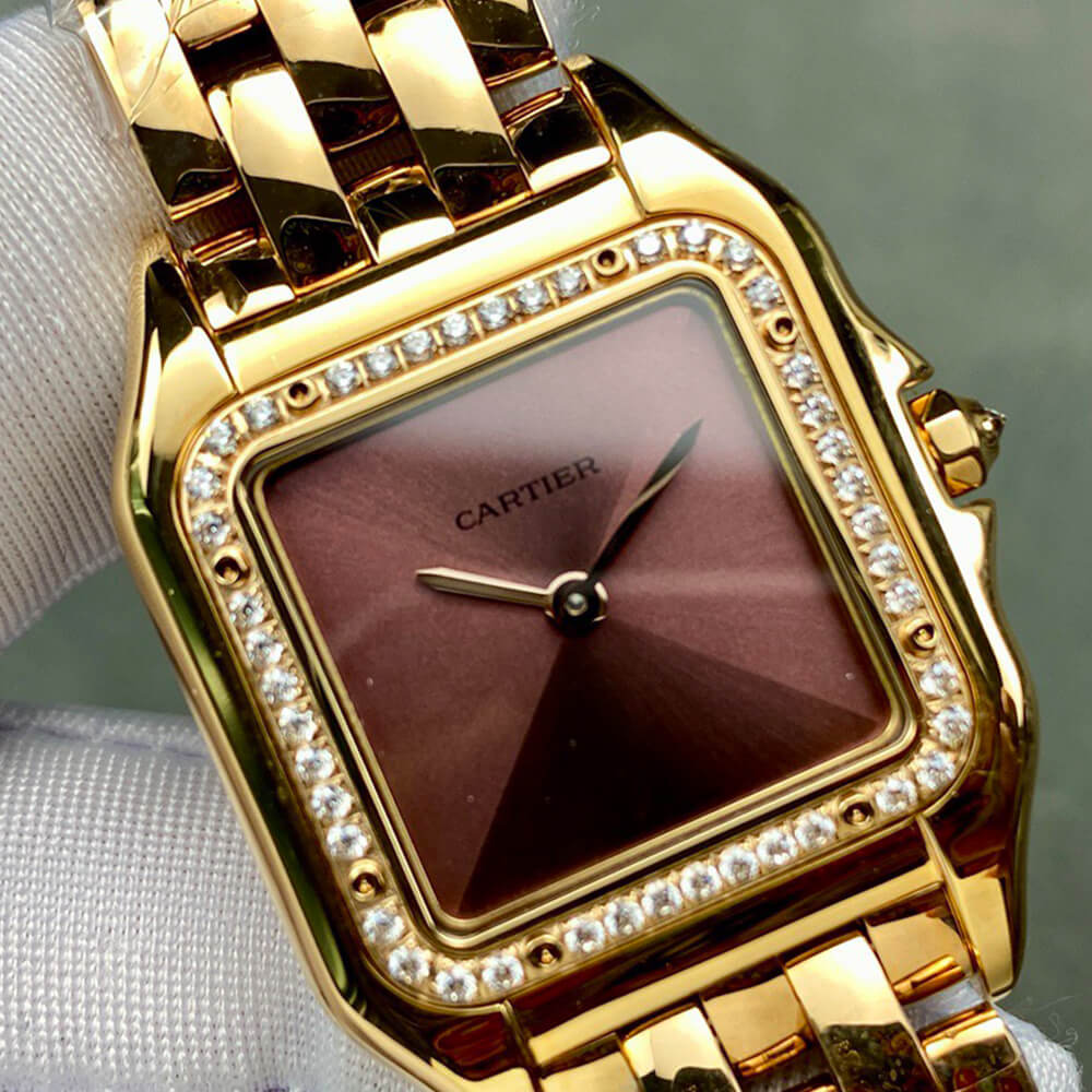 Ca*t1er Panthere Medium Watch