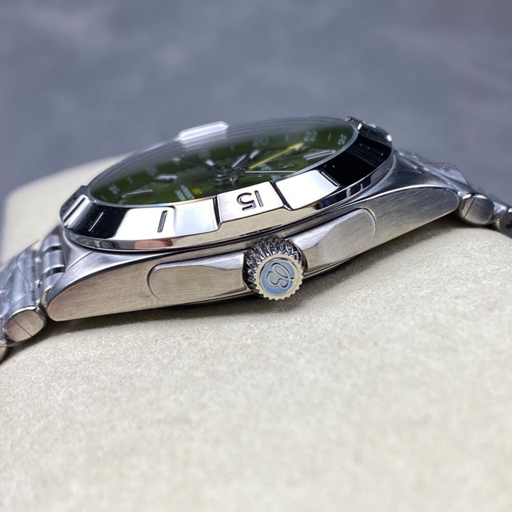 breitling chronomat auT0matic gmt 40