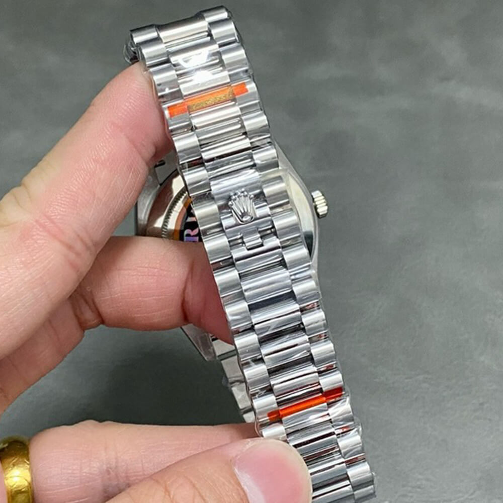 R01ex Day-Date 36