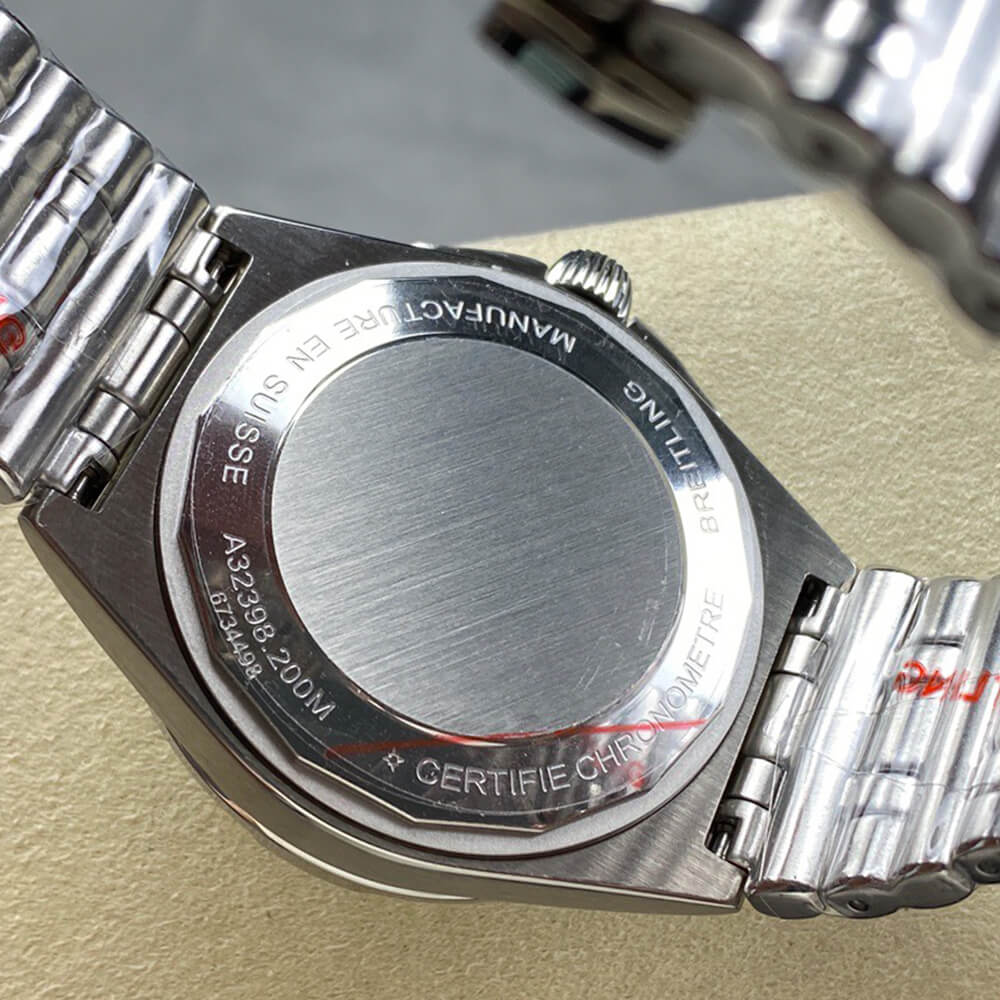 breitling chronomat auT0matic gmt 40
