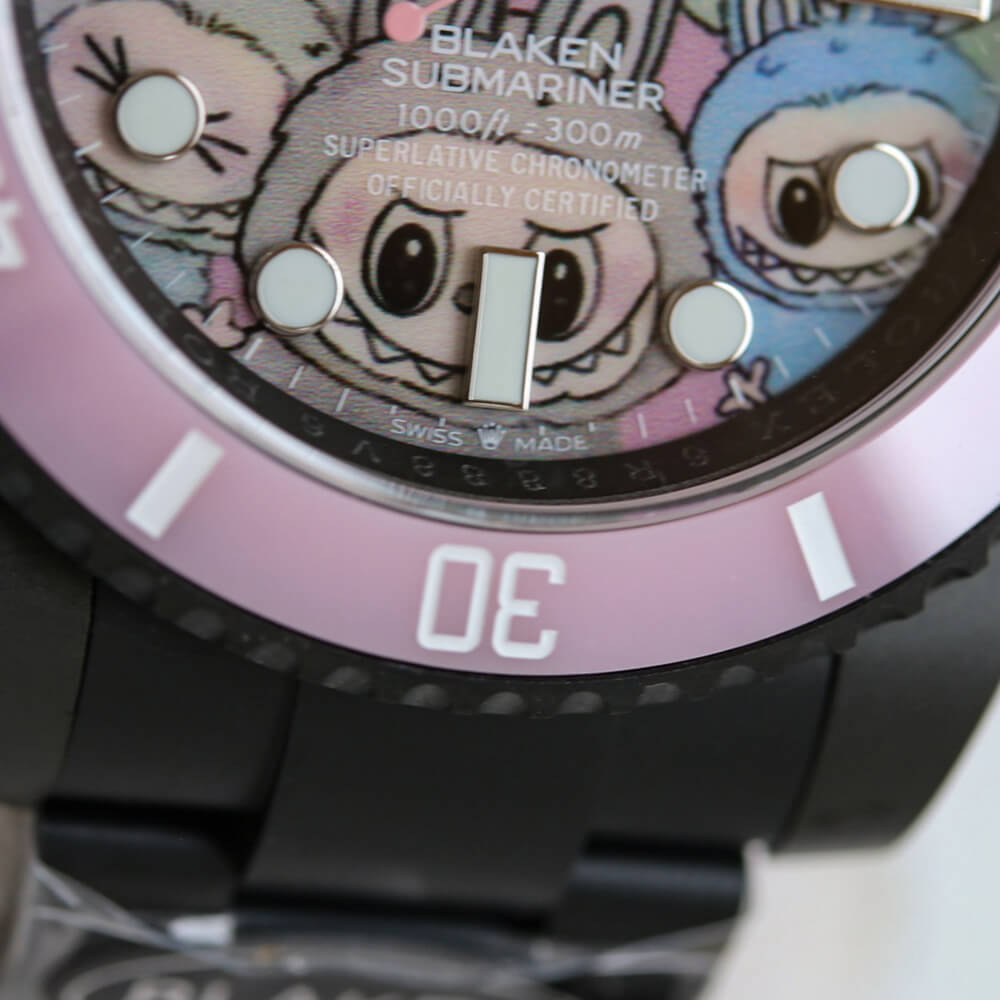 R01ex Submariner Labubu