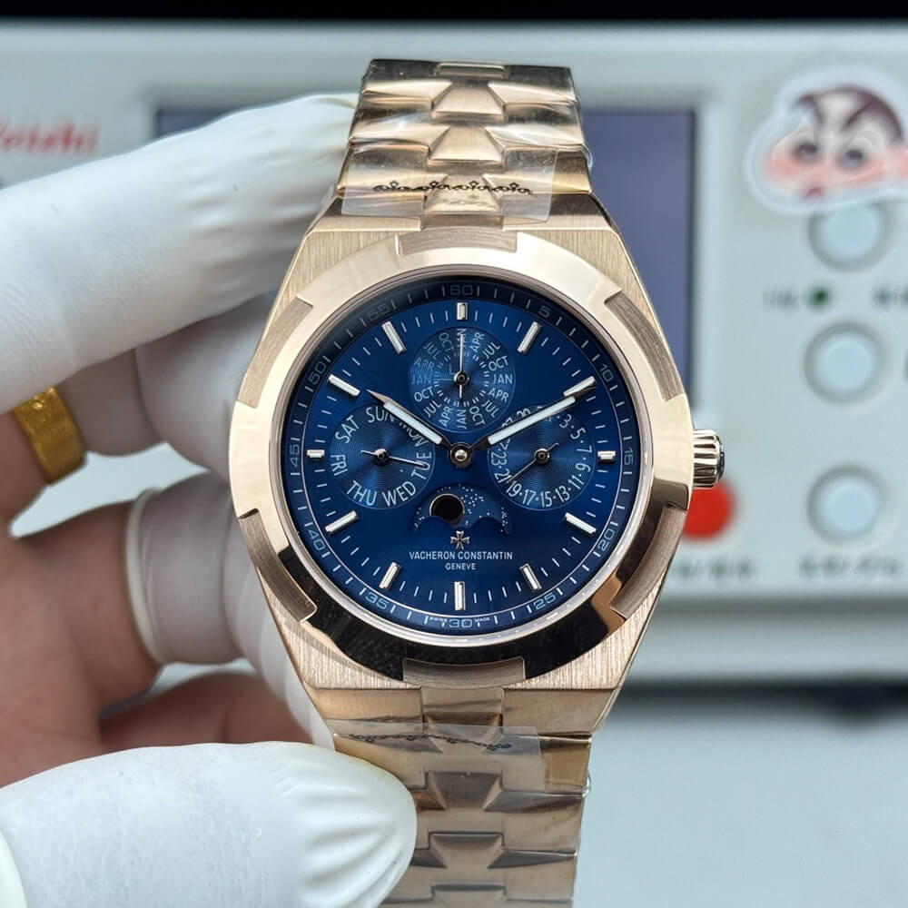 Vacheron C0nstan1n Overseas Chronograph