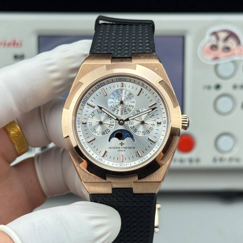 Vacheron C0nstan1n Overseas Chronograph