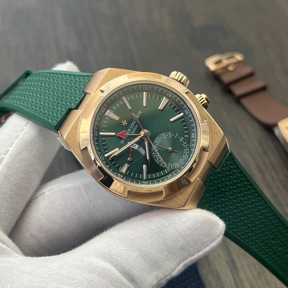 Vacheron C0nstan1n Overseas dual time