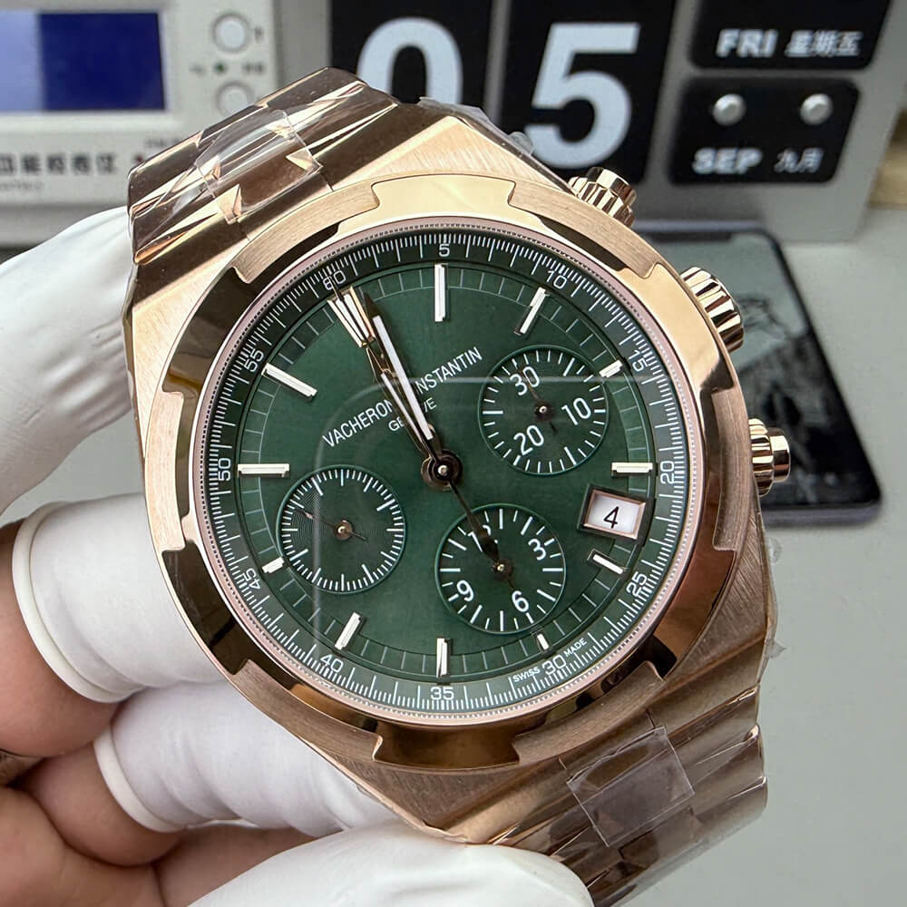 Vacheron C0nstan1n Overseas Chronograph