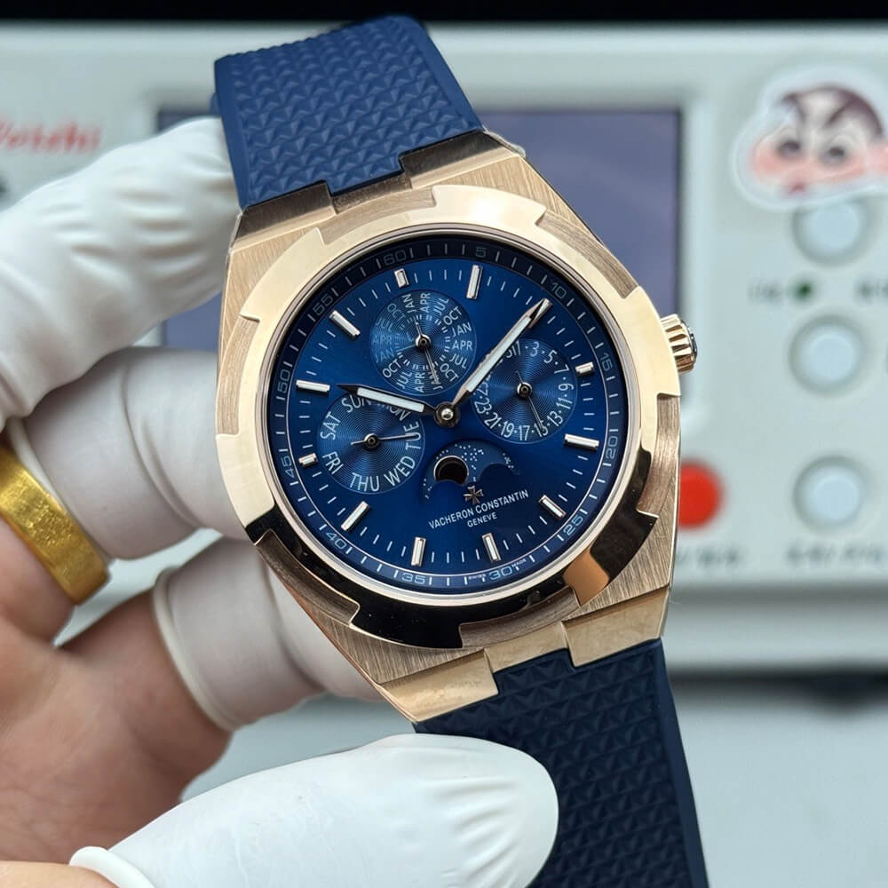 Vacheron C0nstan1n Overseas Chronograph