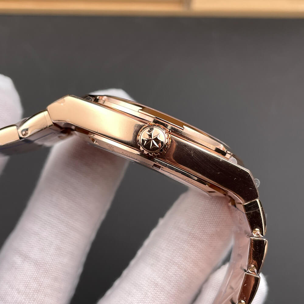 Vacheron C0nstan1n Overseas