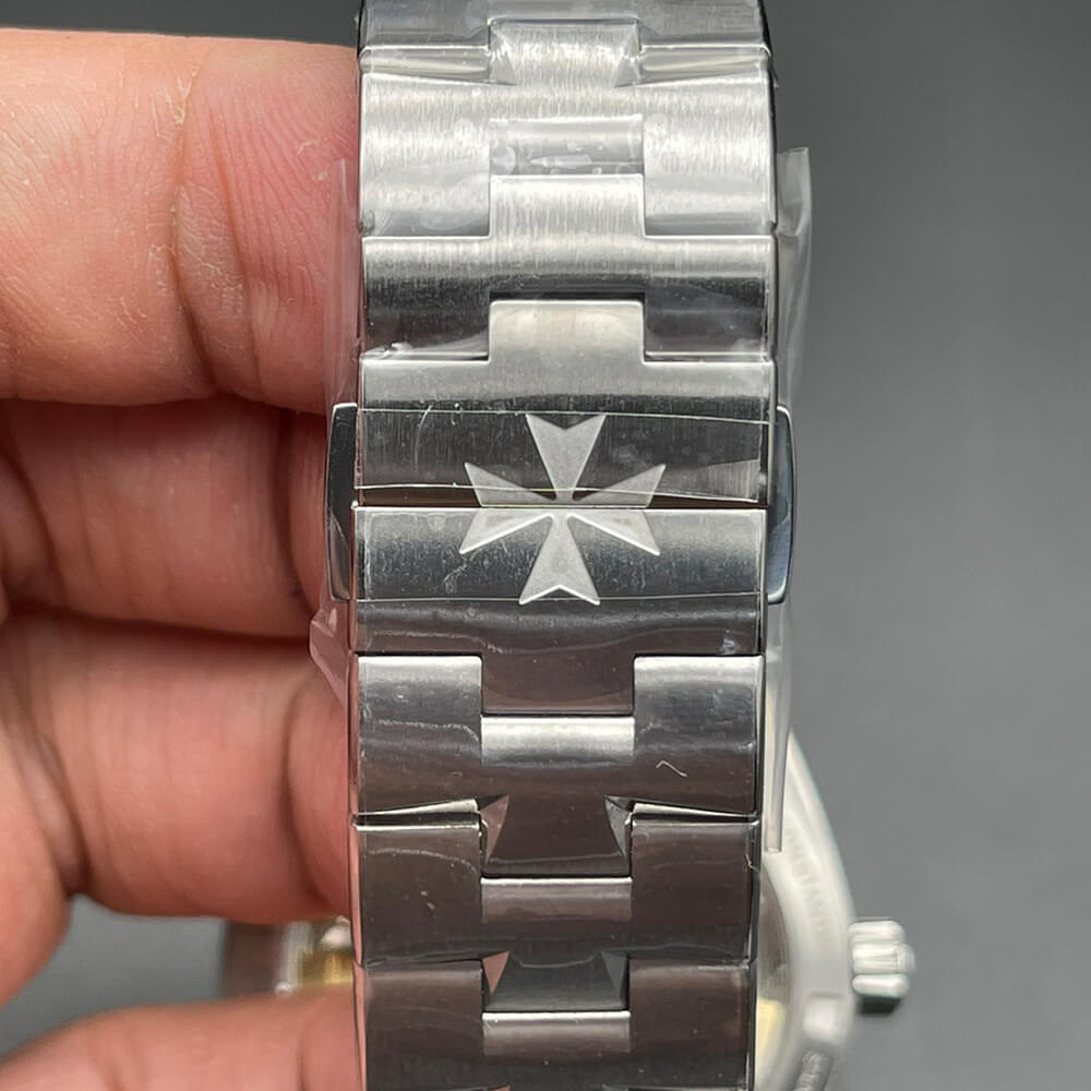 Vacheron C0nstan1n Overseas