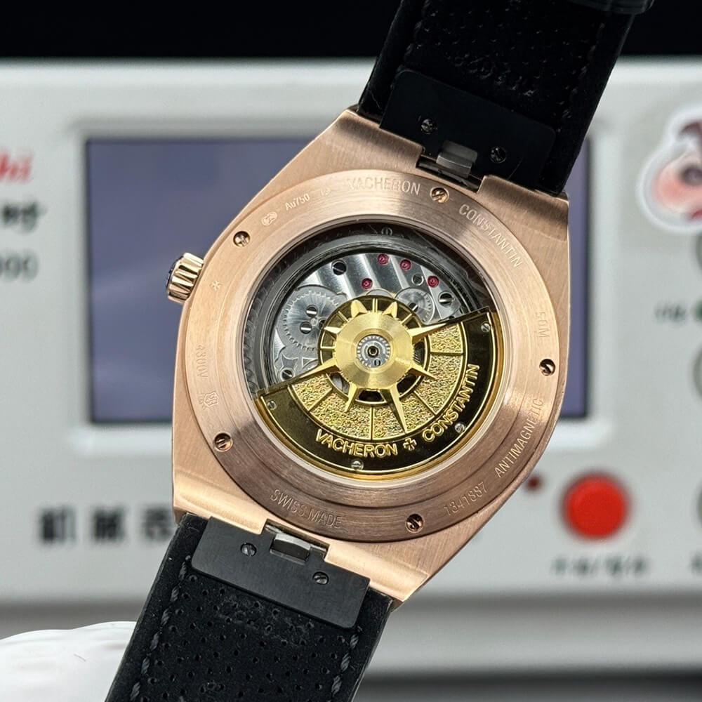 Vacheron C0nstan1n Overseas Chronograph