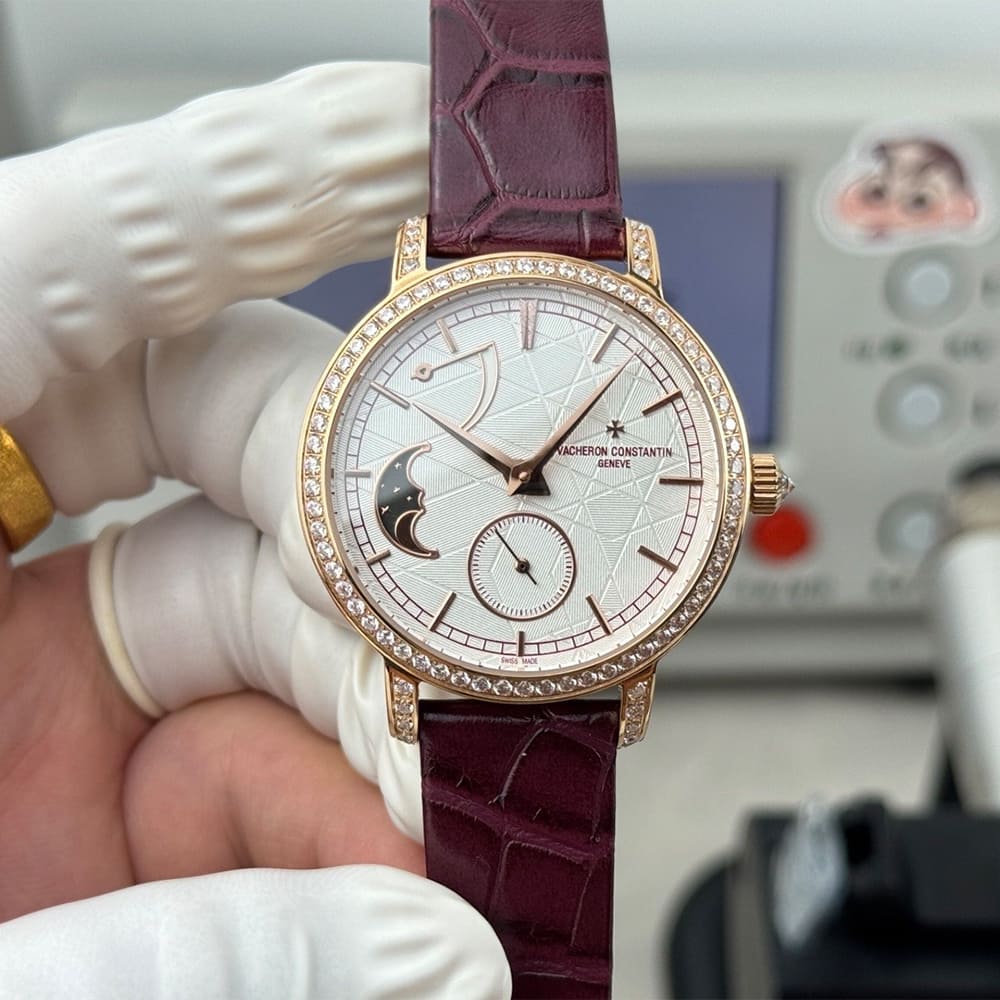 Vacheron C0nstan1n Perpetual calendar ultra-thin