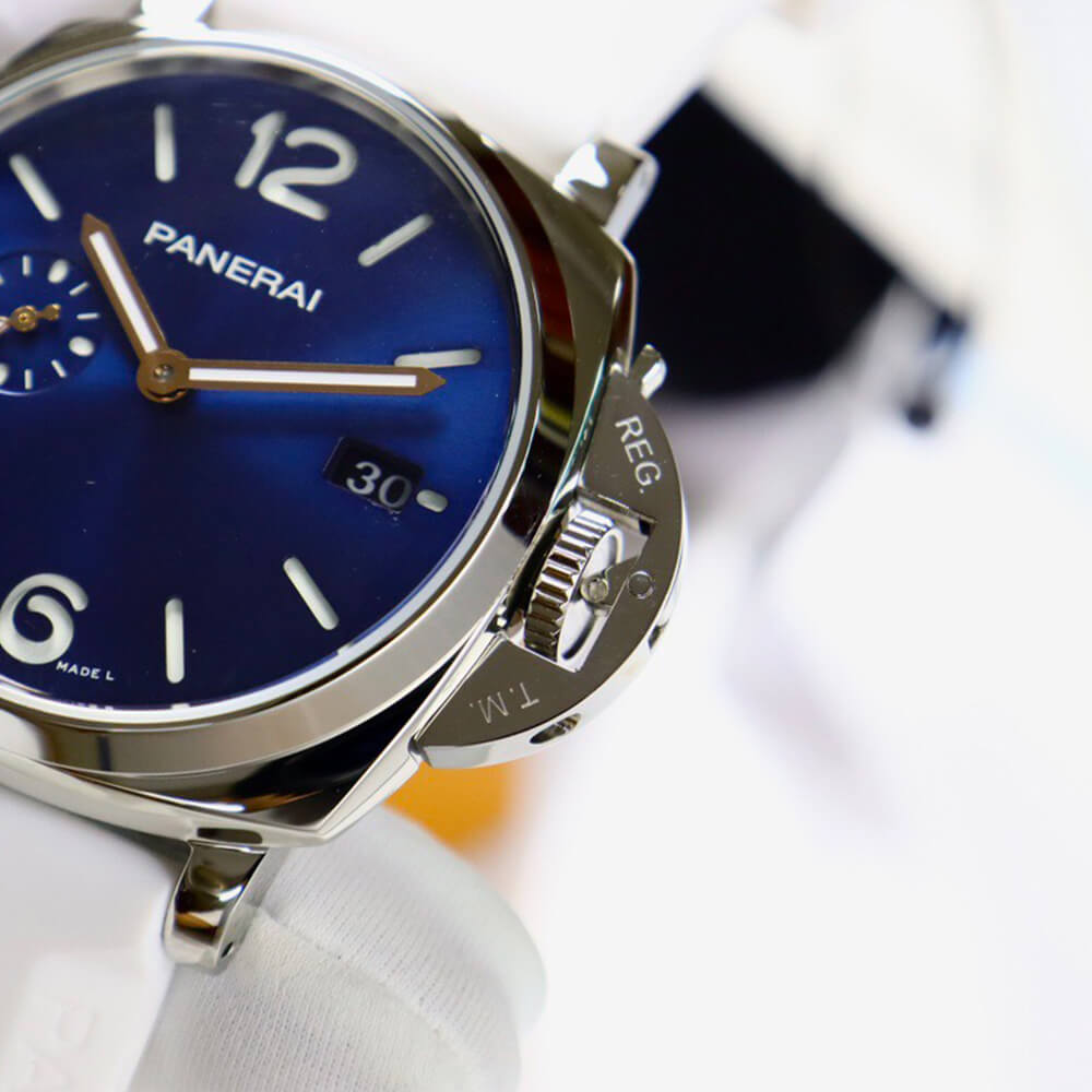 Pa*e*a1 LUMINOR Due 42mm