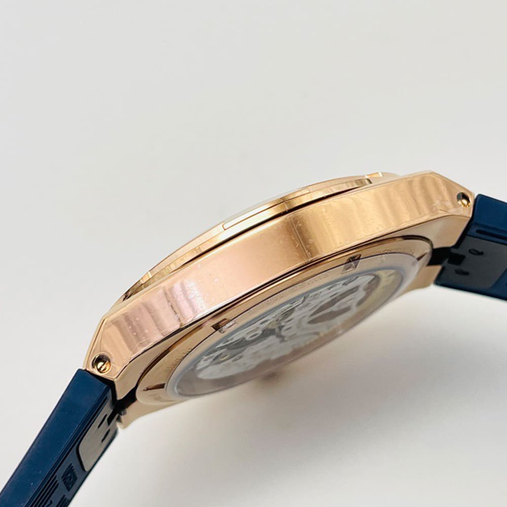 Vacheron C0nstan1n Overseas Tourbillon