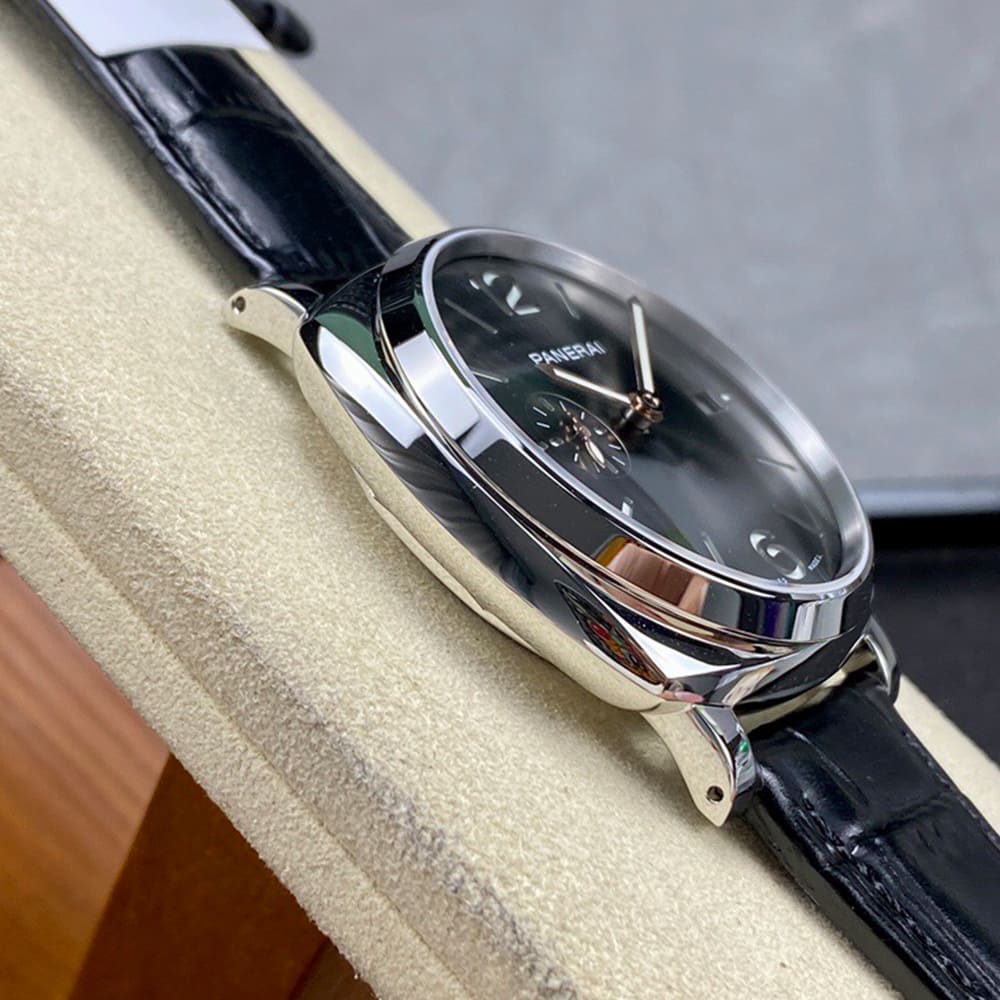 Pa*e*a1 LUMINOR Due 42mm