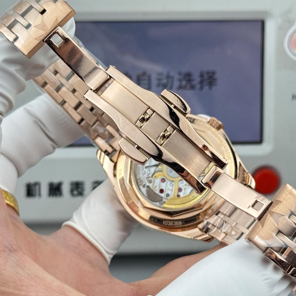 Vacheron C0nstan1n Fiftysix Self-winding