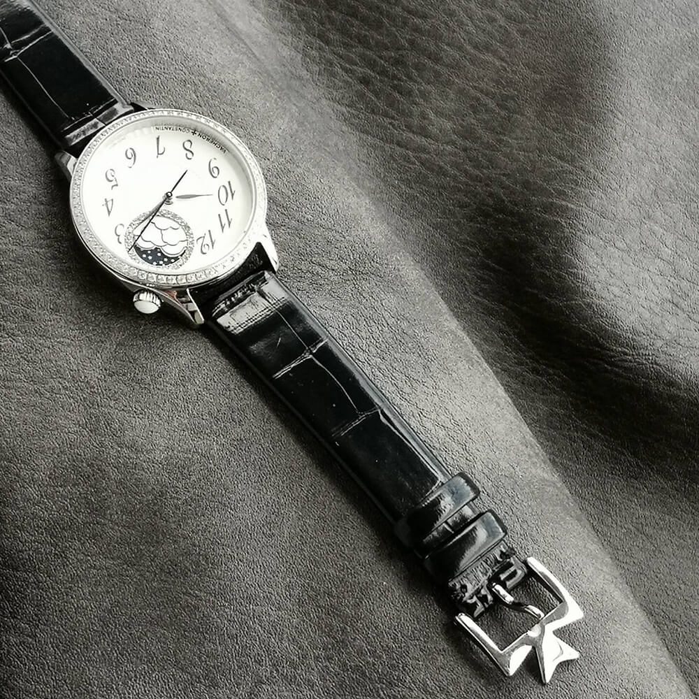 Vacheron C0nstan1n Egerie Moon phase